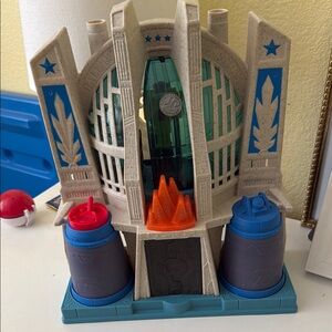 Fisher-Price Imaginext Super Friends DC Hall of Justice Playset